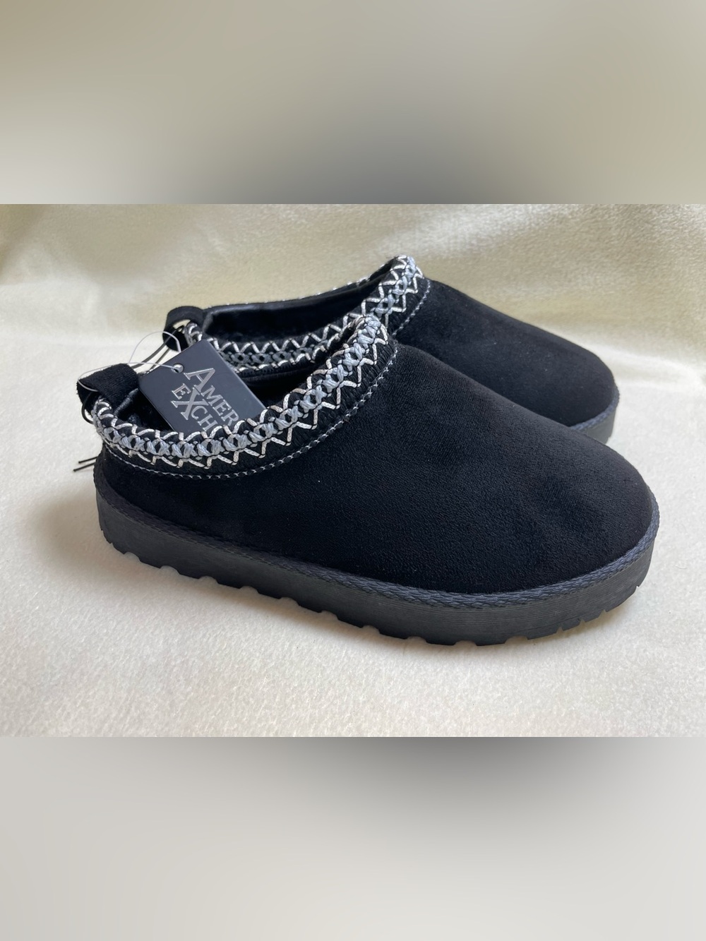 American Exchange Kids Black Slip-On Slippers with Silver Braid Size 12 Youth